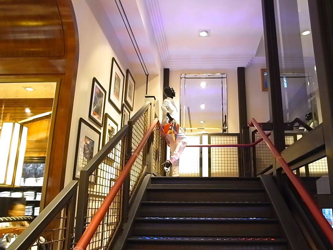 TOMMY HILFIGER 表参道