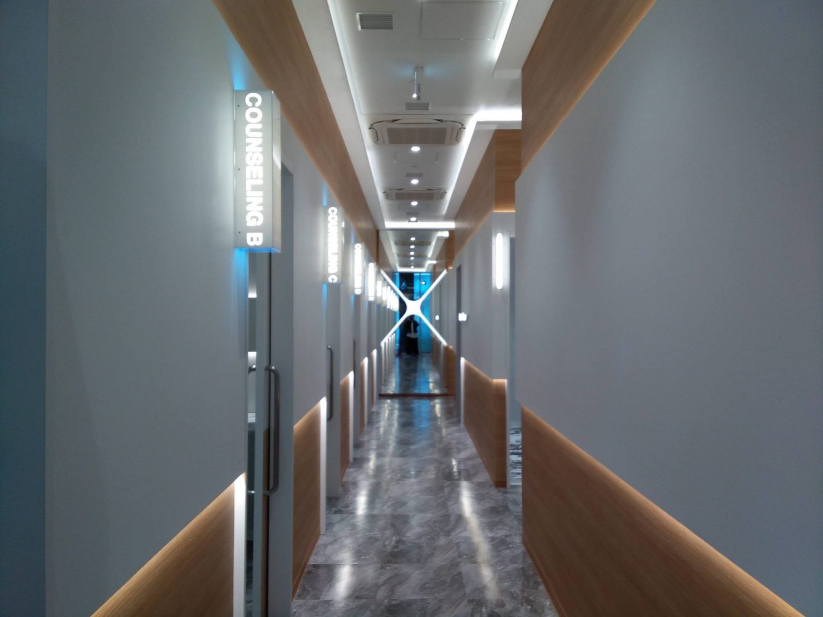 Xクリニック 福岡天神店